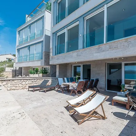 House Villa *